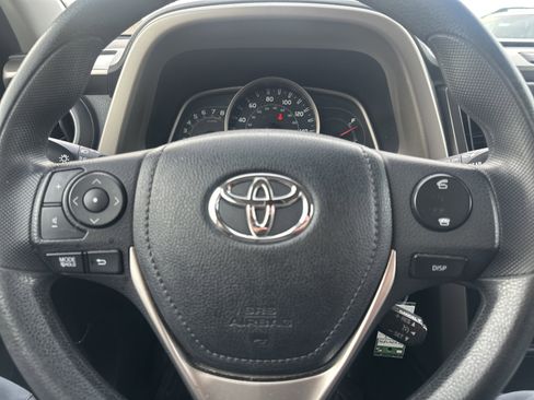 Used 2013 Toyota RAV4 LE image 20