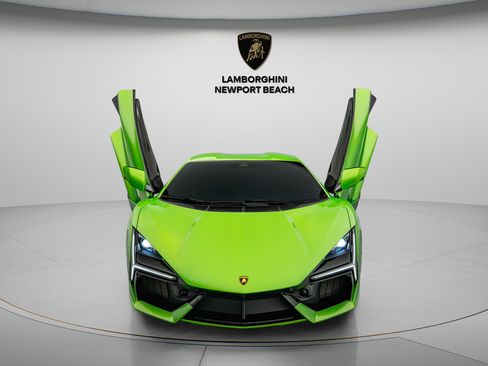 Used 2024 Lamborghini Revuelto AWD/4WD image 10