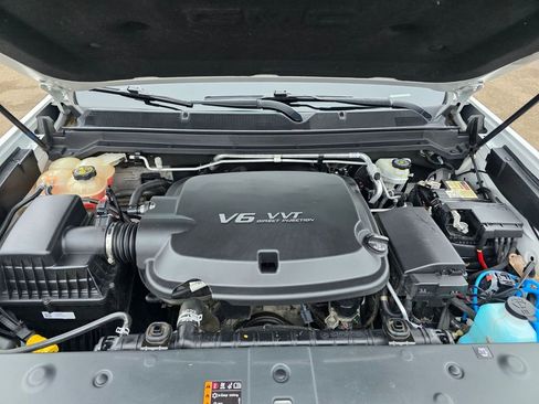 Used 2017 GMC Canyon SLT image 25