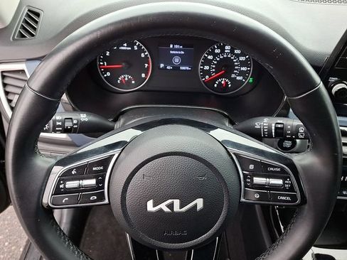 Used 2023 Kia Seltos S image 22