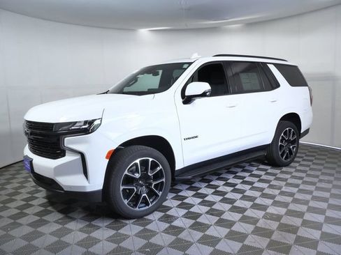 Used 2024 Chevrolet Tahoe RST w/ Luxury Package AWD/4WD image 5
