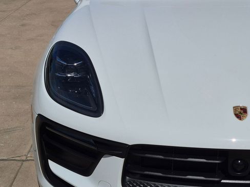 New 2025 Porsche Macan AWD/4WD image 12