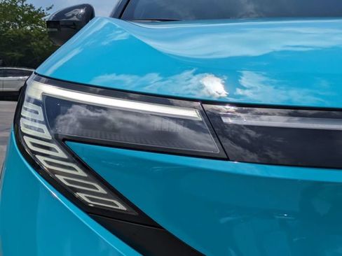 New 2026 Nissan Leaf Platinum+ FWD image 11