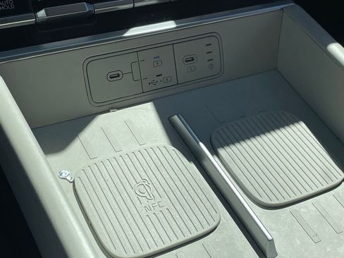 Used 2025 Hyundai Santa Fe SEL image 10