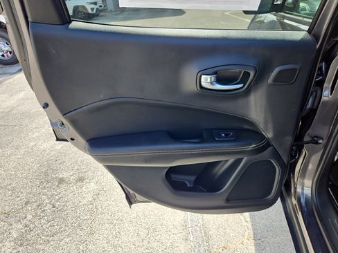 Used 2021 Jeep Compass Latitude w/ Sun and Sound Group image 13