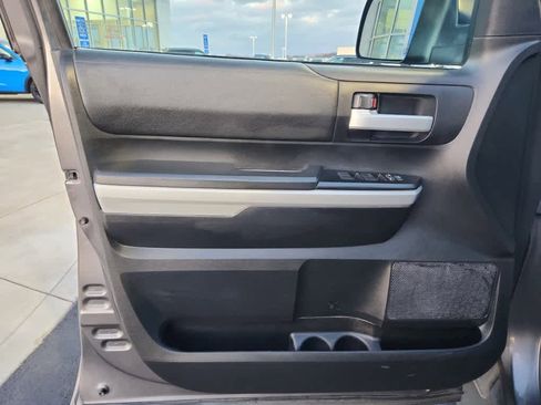 Used 2018 Toyota Tundra SR5 w/ TRD Off Road Package image 21