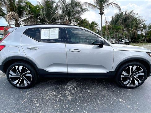 Used 2023 Volvo XC40 B4 Ultimate w/ Protection Package Premier FWD image 31