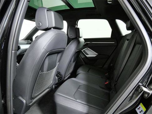 Used 2024 Audi Q3 2.0T Premium w/ Convenience Package image 14