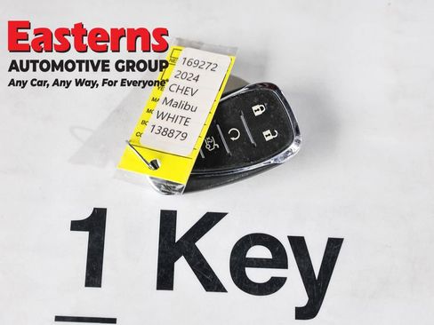 Used 2024 Chevrolet Malibu LT image 24