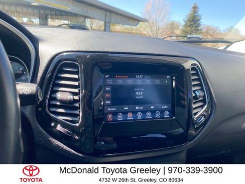 Used 2018 Jeep Compass Latitude w/ Popular Equipment Group AWD/4WD image 18