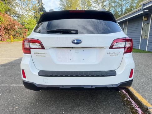 Used 2017 Subaru Outback 2.5i Limited AWD/4WD image 14
