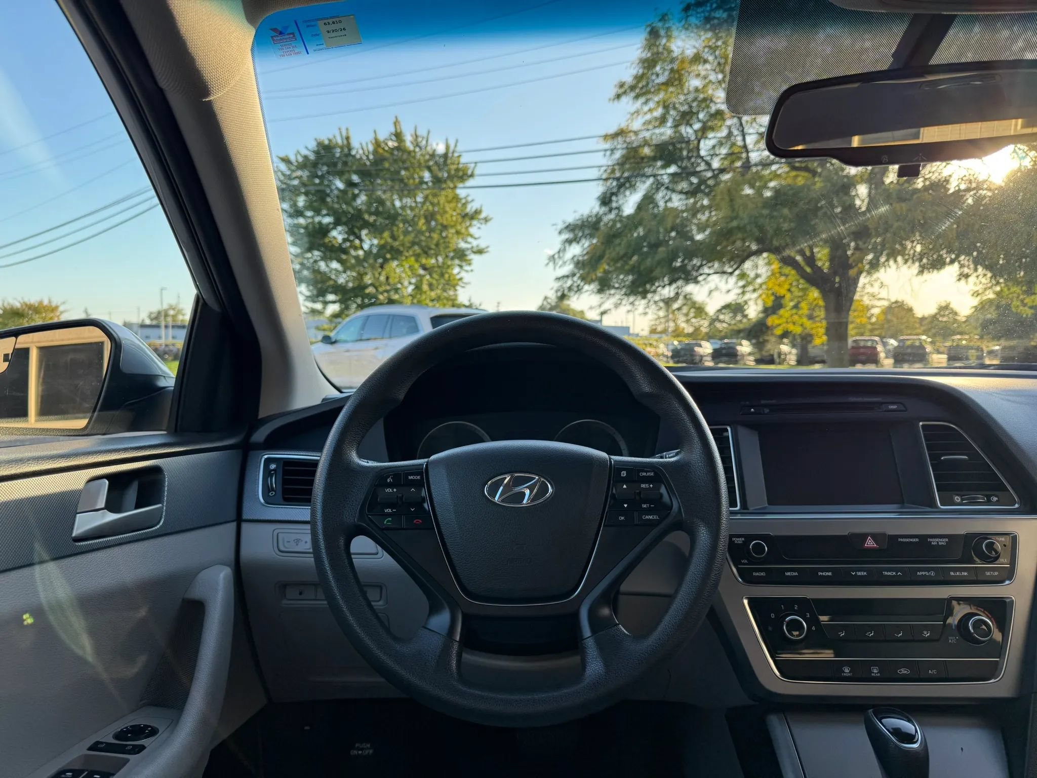 Used 2017 Hyundai Sonata SE w/ Winter Weather Package FWD image 16