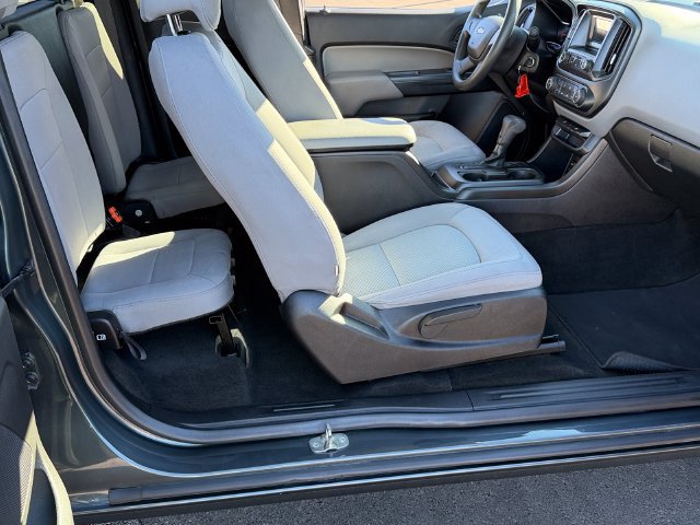 Used 2017 Chevrolet Colorado W/T RWD image 21