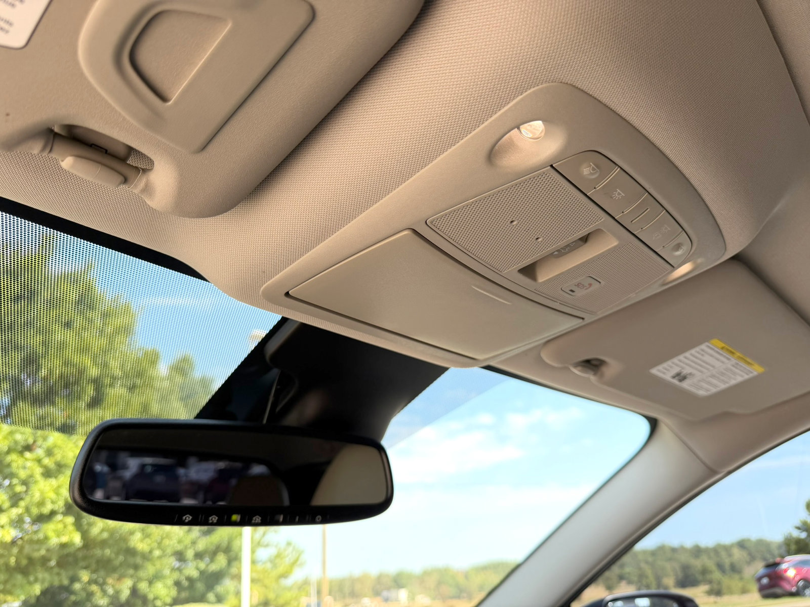 Used 2022 Nissan Rogue Sport SL w/ Premium Package FWD image 24