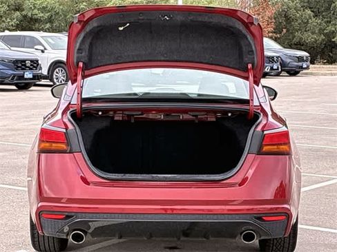 Used 2023 Nissan Altima 2.5 SR image 35