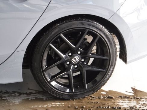 Used 2022 Honda Civic Sport image 3