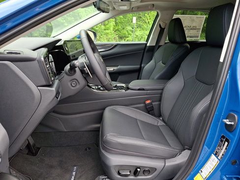 New 2026 Lexus NX 350h AWD w/ Premium Package image 8