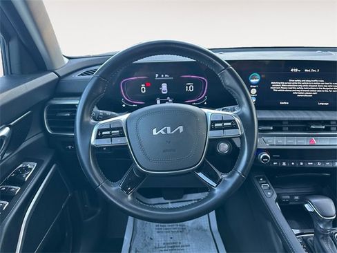 Used 2023 Kia Telluride EX image 12