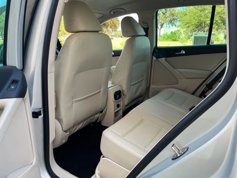 Used 2014 Volkswagen Tiguan SE FWD image 35