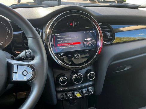 Used 2024 MINI Cooper SE image 9