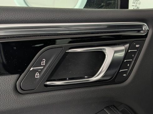 New 2026 Porsche Macan S image 26