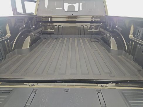 Used 2025 Ford F150 Raptor AWD/4WD image 13
