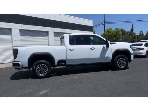 New 2026 GMC Sierra 2500 AT4 w/ AT4 Premium Plus Package AWD/4WD image 3