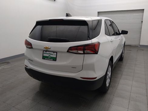 Used 2022 Chevrolet Equinox LS w/ LS Convenience Package AWD/4WD image 7