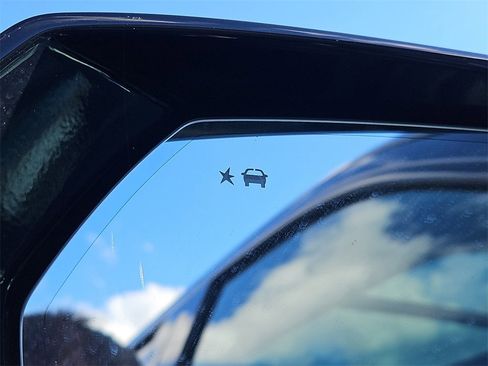 Certified 2022 Chevrolet Tahoe Z71 w/ Luxury Package image 27