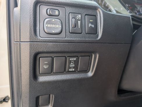 Used 2014 Toyota 4Runner Limited RWD image 23