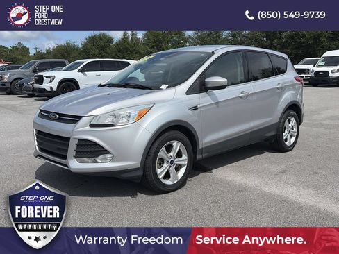 Used 2016 Ford Escape SE FWD image 1