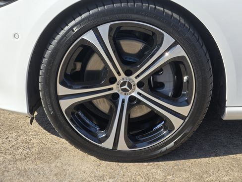 Used 2024 Mercedes-Benz C 300 Sedan image 12