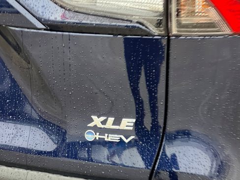 New 2025 Toyota RAV4 XLE image 21