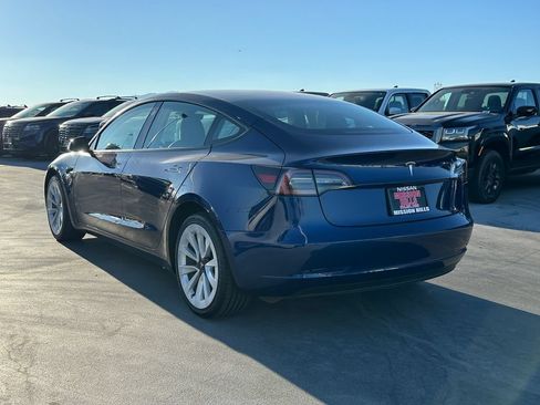 Used 2023 Tesla Model 3 Standard Range RWD image 4
