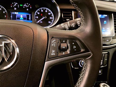 Used 2021 Buick Encore Preferred w/ Safety Package AWD/4WD image 18