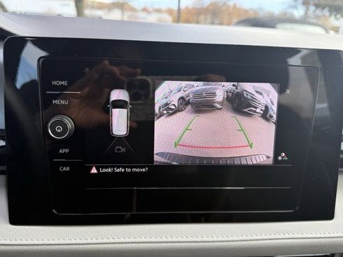 Certified 2025 Volkswagen Taos S image 21