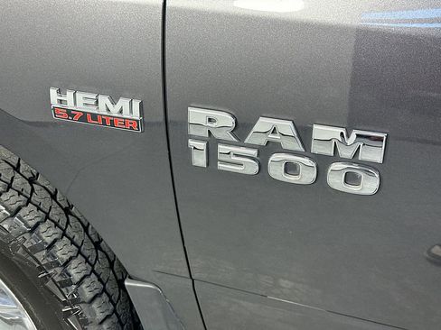 Used 2017 RAM 1500 Express w/ Express Value Package AWD/4WD image 27