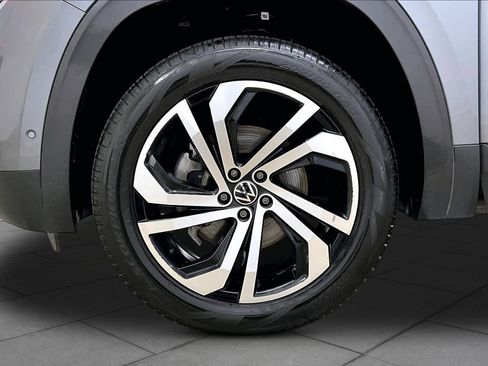 Used 2021 Volkswagen Atlas SEL Premium AWD/4WD image 11