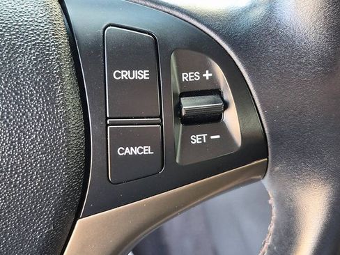 Used 2013 Hyundai Genesis 3.8 RWD image 32