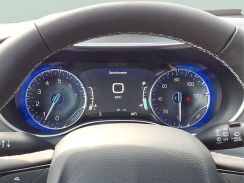 New 2026 Chrysler Pacifica Limited AWD/4WD image 26
