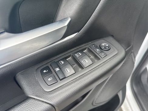 Used 2022 RAM 1500 Big Horn image 16