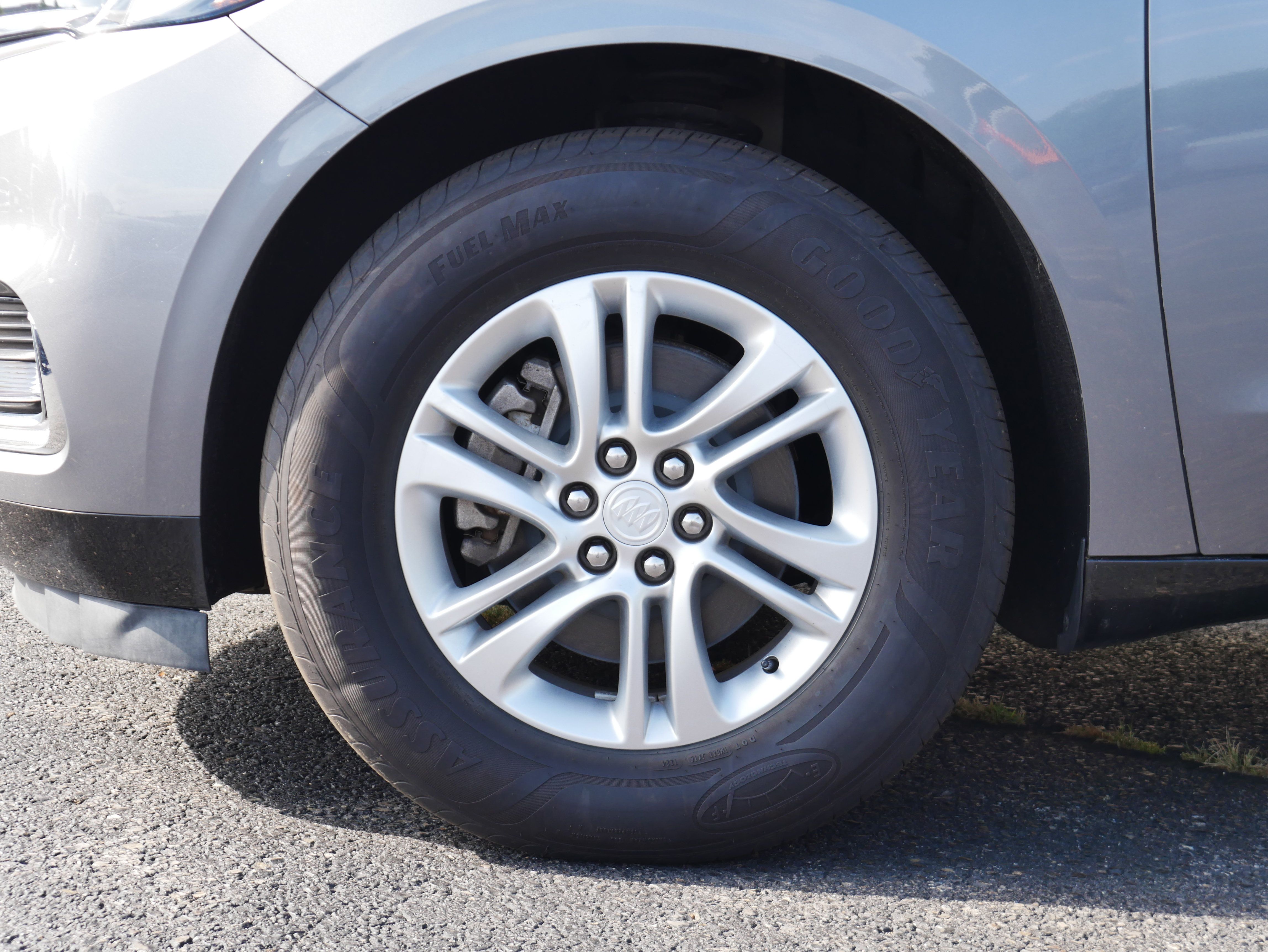 Used 2019 Buick Enclave Essence AWD/4WD image 13