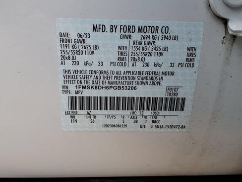 Used 2023 Ford Explorer XLT w/ Equipment Group 202A AWD/4WD image 29