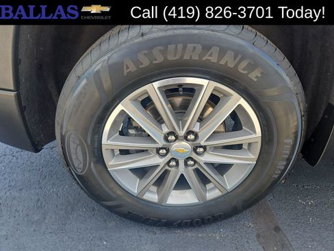 Certified 2023 Chevrolet Traverse LT FWD image 28