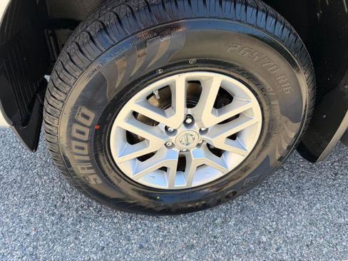 Used 2016 Nissan Frontier SV w/ SV Value Truck Package AWD/4WD image 40
