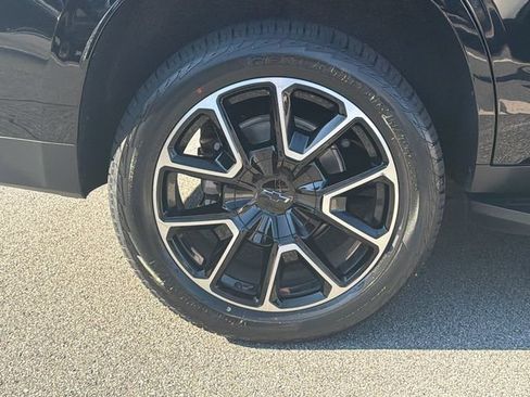 Used 2024 Chevrolet Tahoe RST AWD/4WD image 19