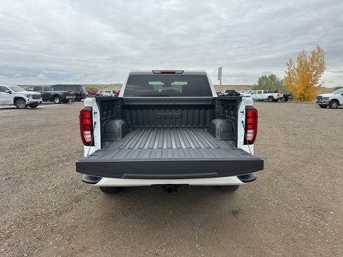 New 2026 GMC Sierra 1500 Elevation w/ Elevation Select Package AWD/4WD image 17