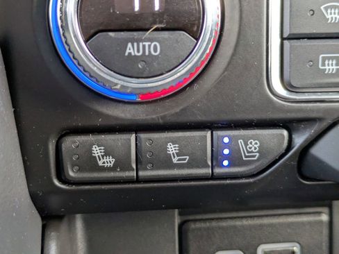 Used 2024 GMC Yukon AT4 w/ Technology Package image 27