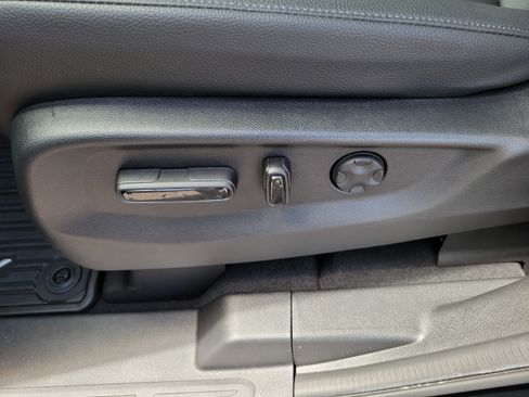 Certified 2026 Honda Odyssey EX-L image 10