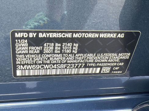 Certified 2025 BMW 330i Sedan RWD image 19